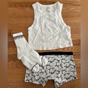 Gilly Hicks “the Women’s Basics Pack” Intimates Set